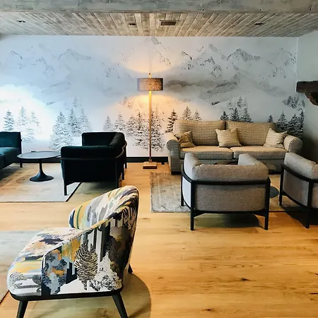 Hotel Grand 1850