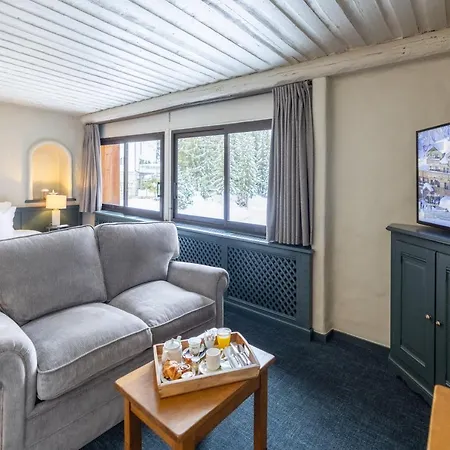 Grand 1850 Hotel