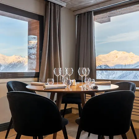 Grand 1850 Hotel