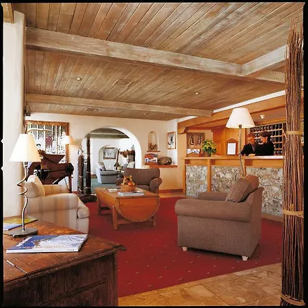 Grand Au Rond Point Des Pistes 4* Courchevel